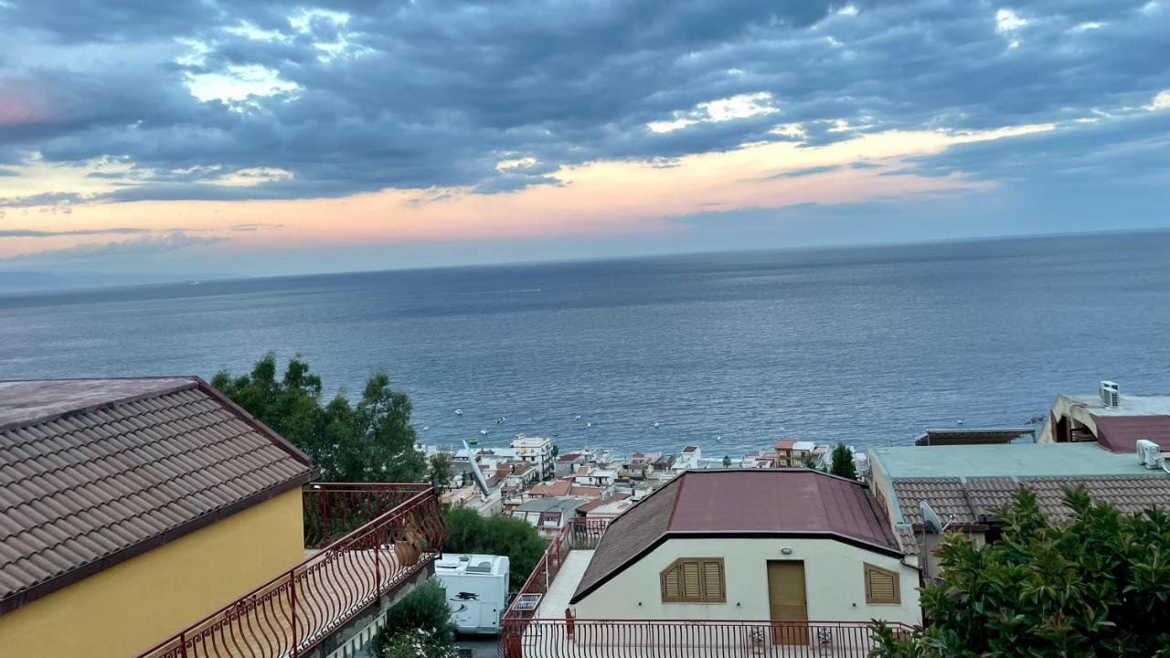 Baia Aurora Letojanni Exterior foto